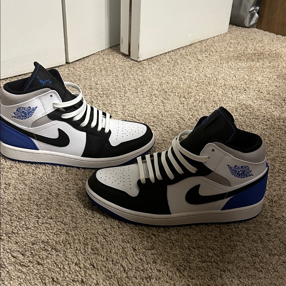 Nike Men's White, Black, and Blue High-Top Sneakers